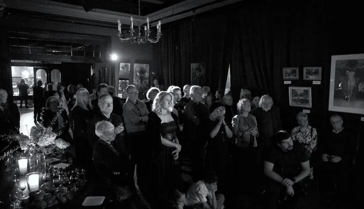 Teatr Witkacego przenosi widzów poza rzeczywistość. Pępek Świata już trwa