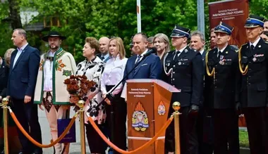 Strażacy w Zakopanem z odznaczeniami i nowym sprzętem po święcie Floriana