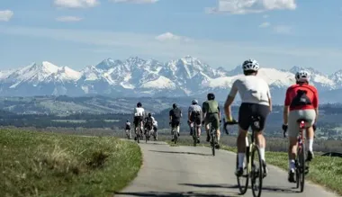 Pod Gubałówkę wraca żółty peleton. Zakopane szykuje wielki weekend kolarstwa
