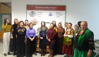 V4 ożywia rzemiosło ludowe – partnerstwa, warsztaty i wymiana doświadczeń z Békéscsaba