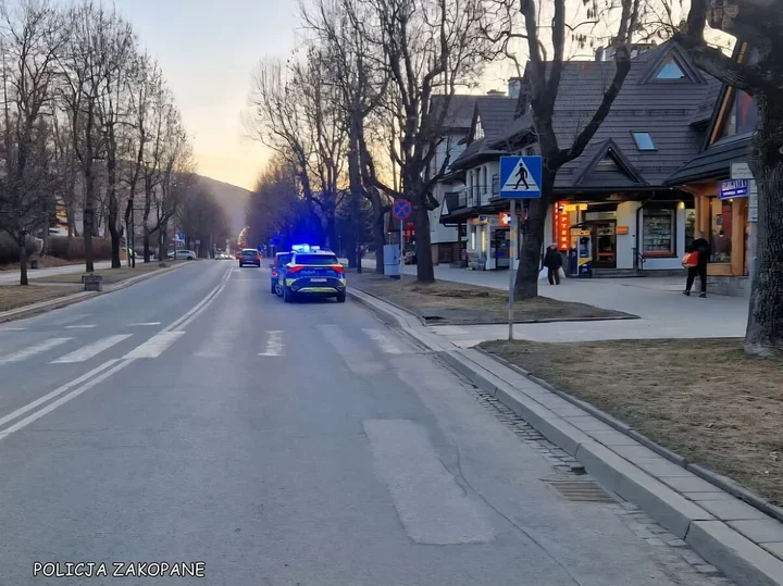 Sekundy po potrąceniu na Kościuszki - kierowca dostał 15 punktów i mandat