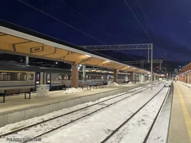 Awantura w pociągu do Zakopanego - para wysiadła prosto do wytrzeźwienia