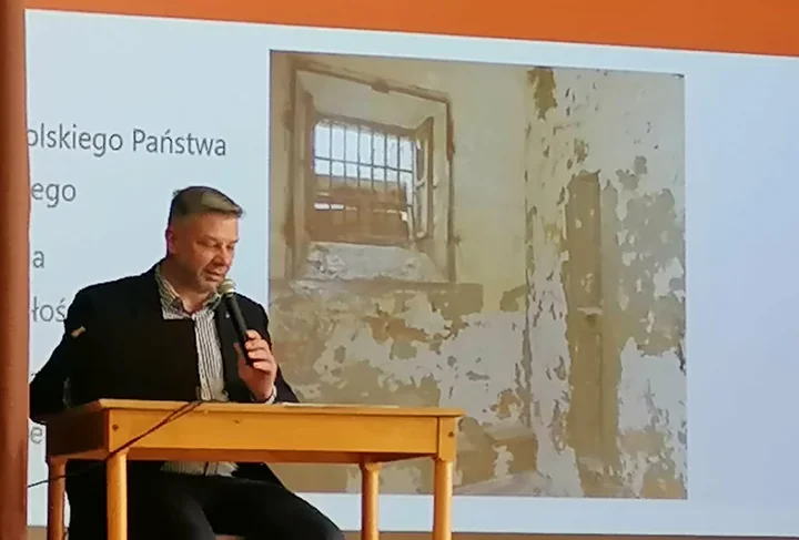 Prof. Musiał o sowietyzacji Polski przed młodzieżą w Zakopanem