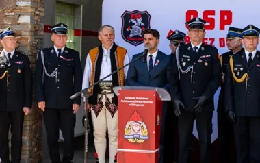 Nowa remiza w Dzianiszu Dolnym już działa. Jest też hołd dla pierwszego komendanta
