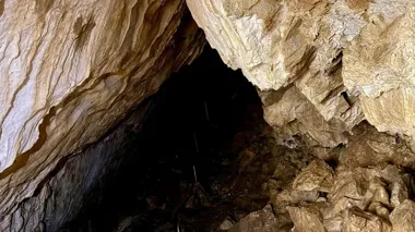 Jaskinia Mroźna znów otwarta. Trzeba zabrać latarkę i gotówkę